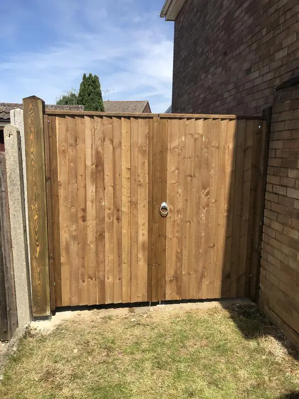 Close board gates