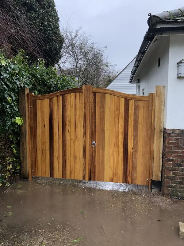 Iroko bow top gates